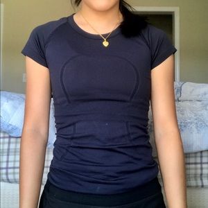 Lululemon navy swiftly tech short sleeve